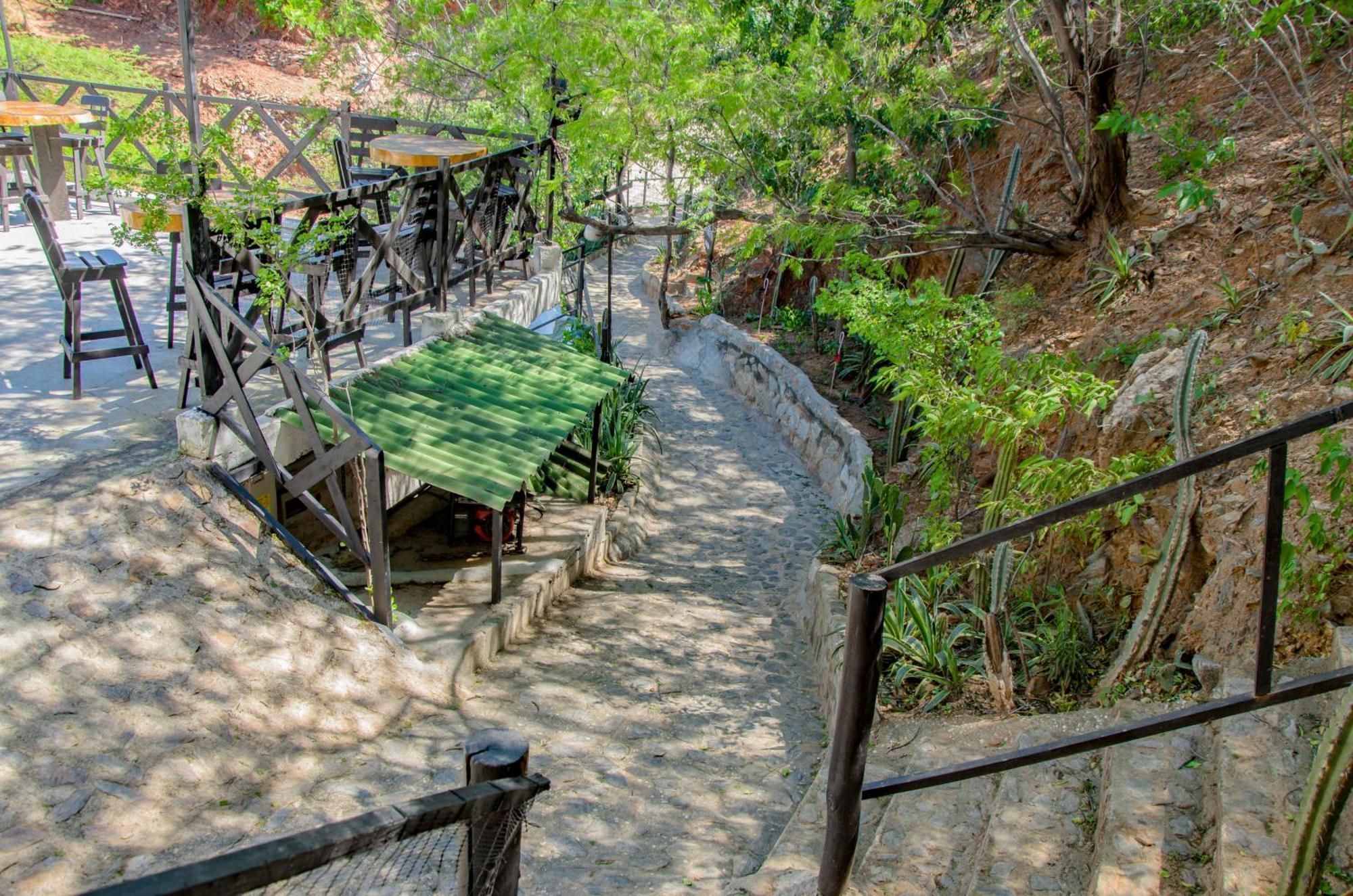 Playa Alta Mar Hotel Таганга Екстериор снимка